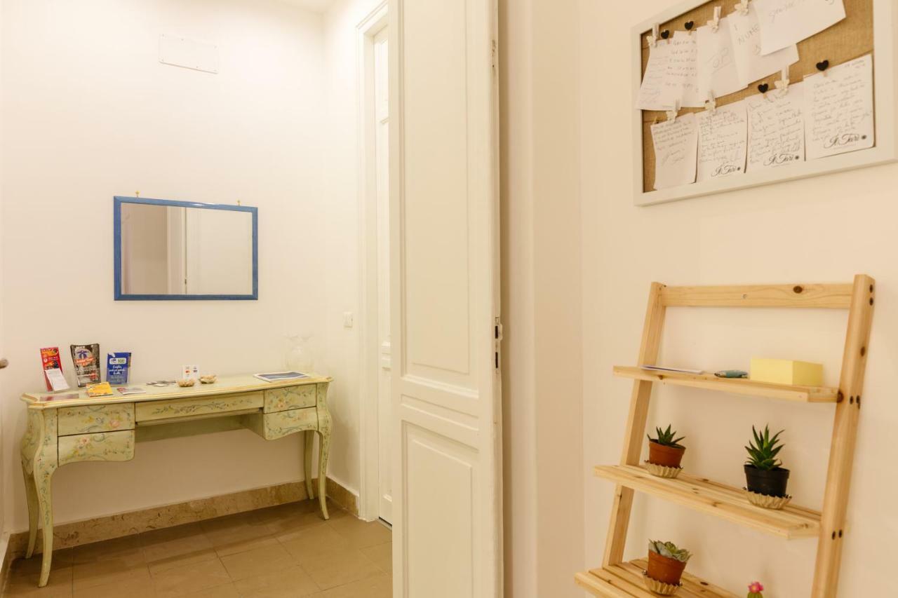 Il Tari Apartment Палермо Екстериор снимка
