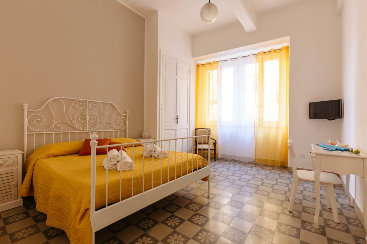 Il Tari Apartment Палермо Екстериор снимка